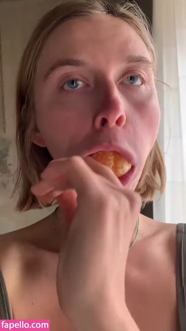 YouRina Onlyfans Photo Gallery 