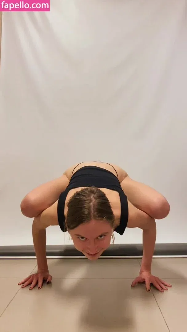 YouRina Onlyfans Photo Gallery 