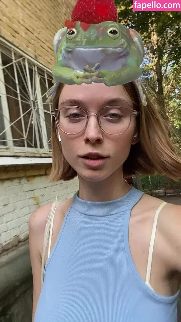 YouRina Onlyfans Photo Gallery 