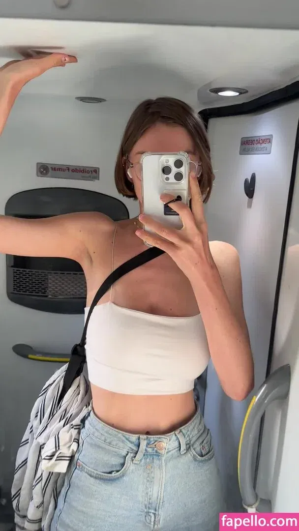 YouRina Onlyfans Photo Gallery 