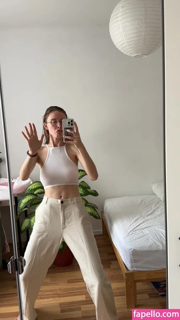 YouRina Onlyfans Photo Gallery 