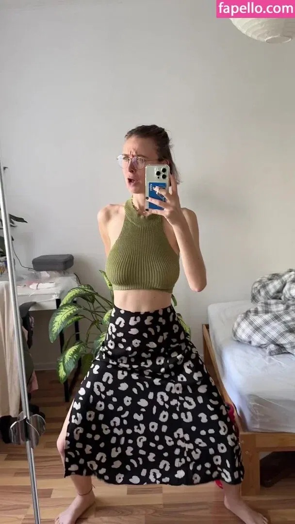 YouRina Onlyfans Photo Gallery 