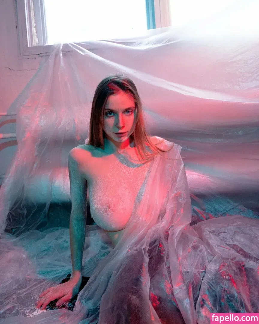 YouRina Onlyfans Photo Gallery 