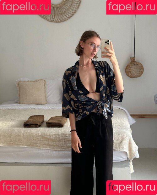 YouRina Onlyfans Photo Gallery 