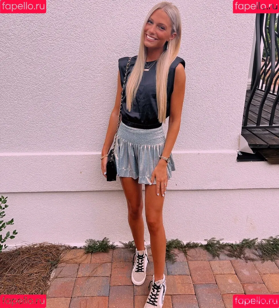 Anna Sikes Onlyfans Photo Gallery 