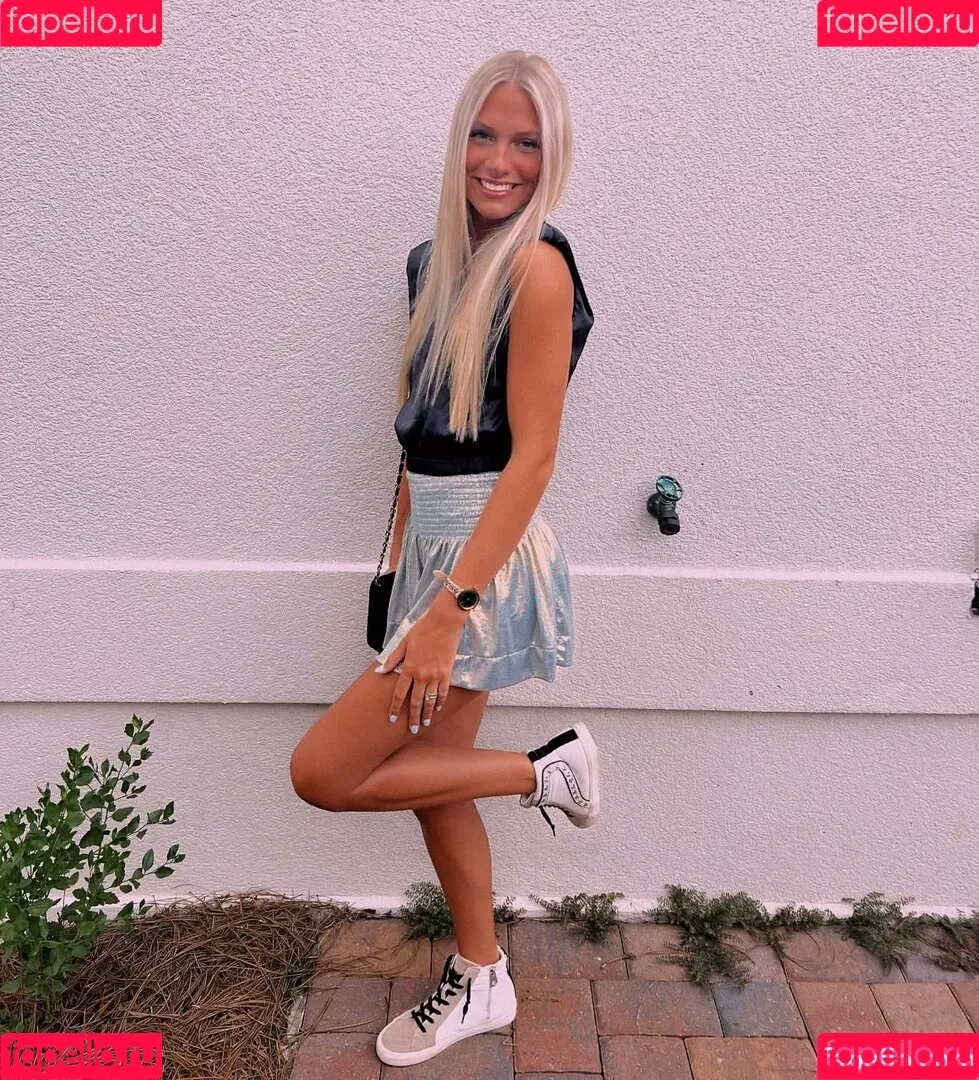 Anna Sikes Onlyfans Photo Gallery 