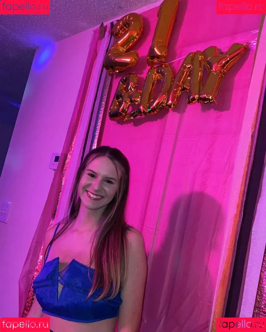 Anna Sikes Onlyfans Photo Gallery 