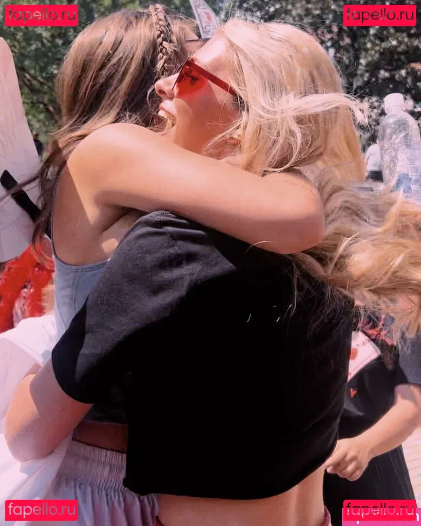 Anna Sikes Onlyfans Photo Gallery 