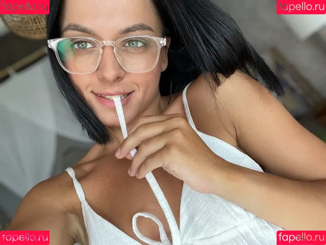 Anastasaiia Poranko Onlyfans Photo Gallery 