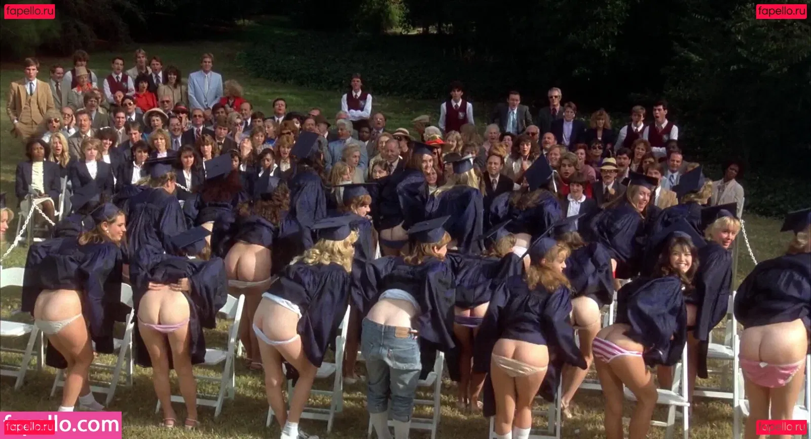 Phoebe Cates Onlyfans Photo Gallery 