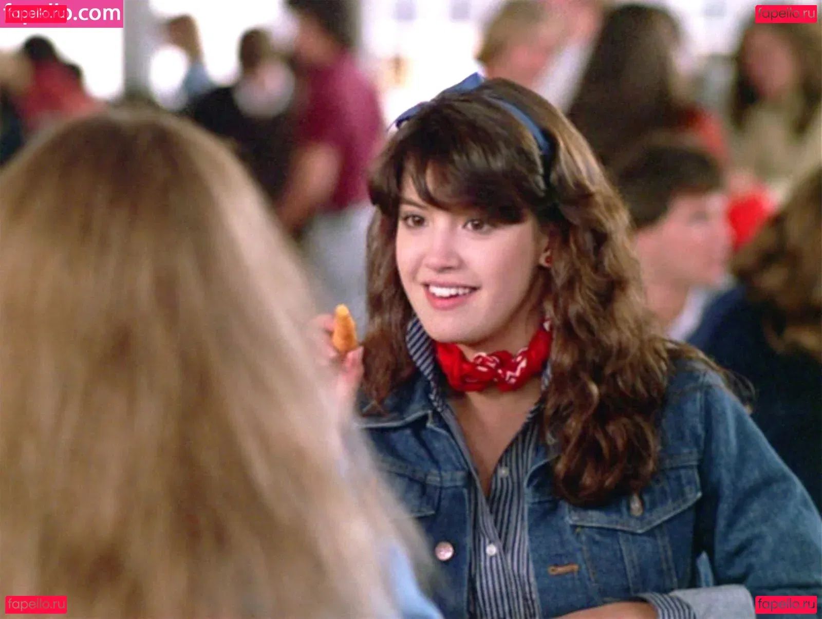 Phoebe Cates Onlyfans Photo Gallery 
