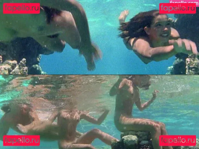 Phoebe Cates Onlyfans Photo Gallery 