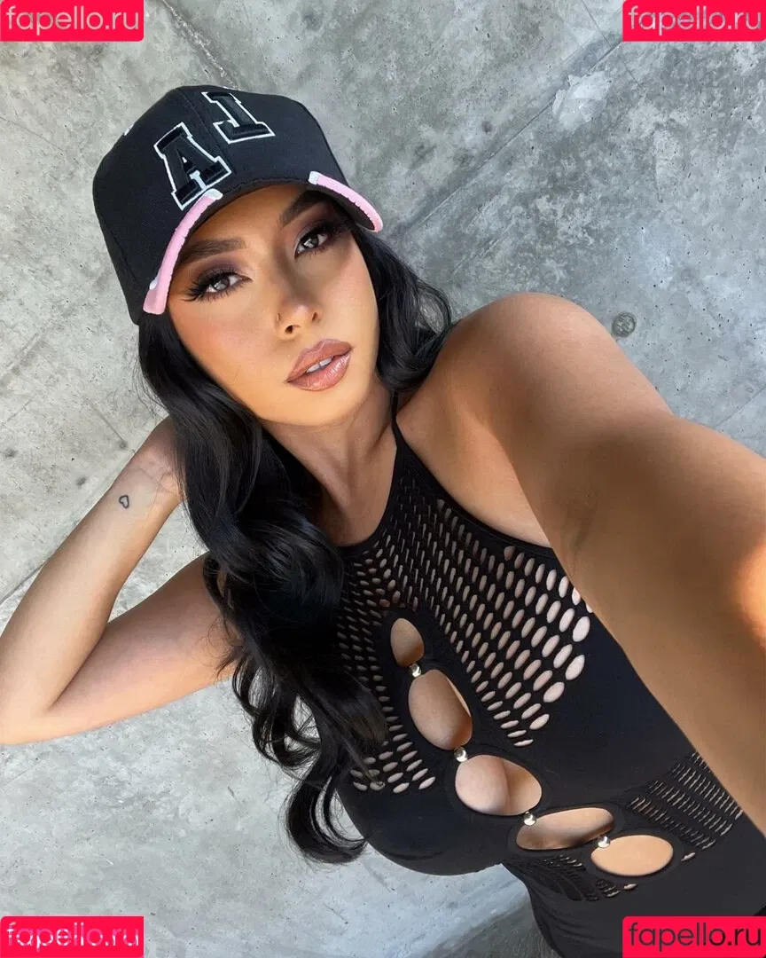 Thestarvasquez Onlyfans Photo Gallery 