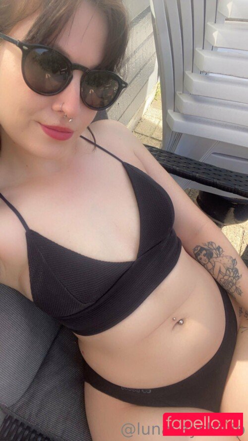 Lunasayshi Nude Onlyfans Photo 14