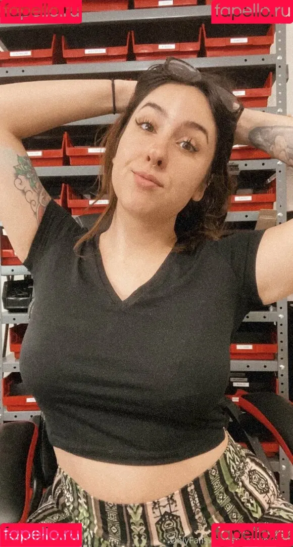 sneakermoney Onlyfans Photo Gallery 
