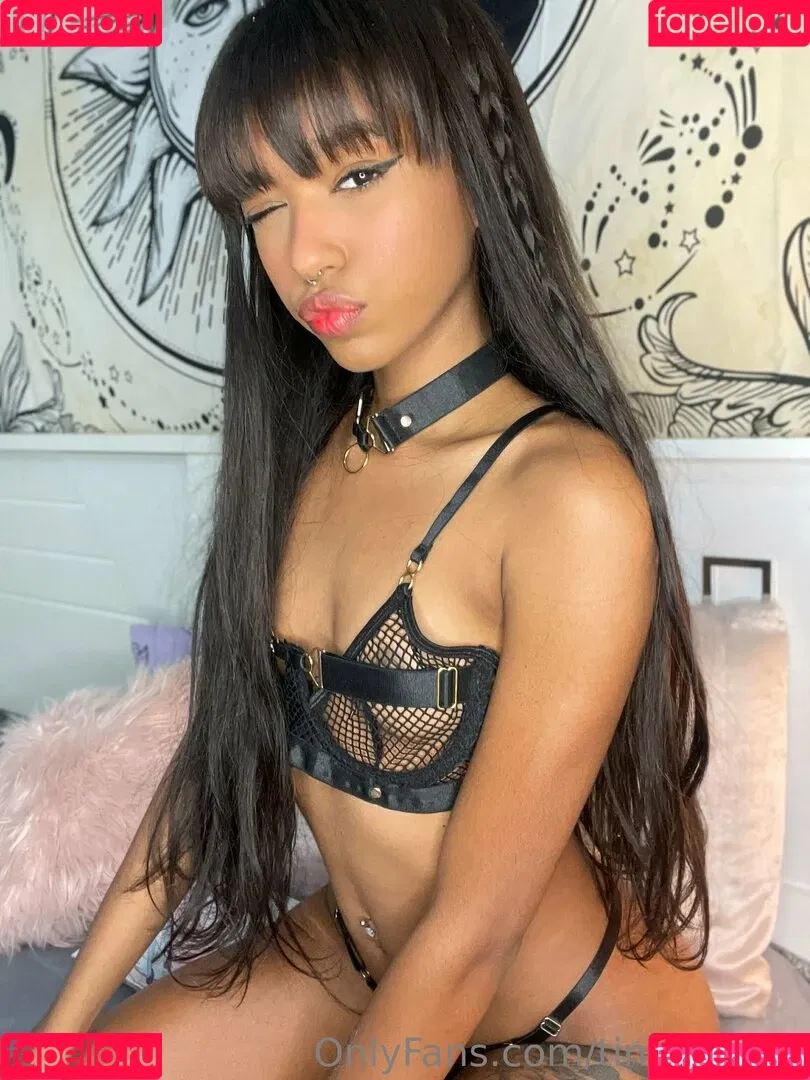 tinxyalicex Onlyfans Photo Gallery 