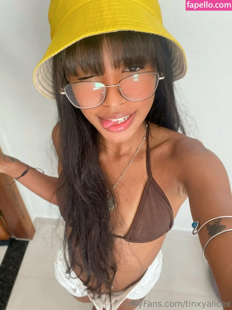 tinxyalicex Onlyfans Photo Gallery 