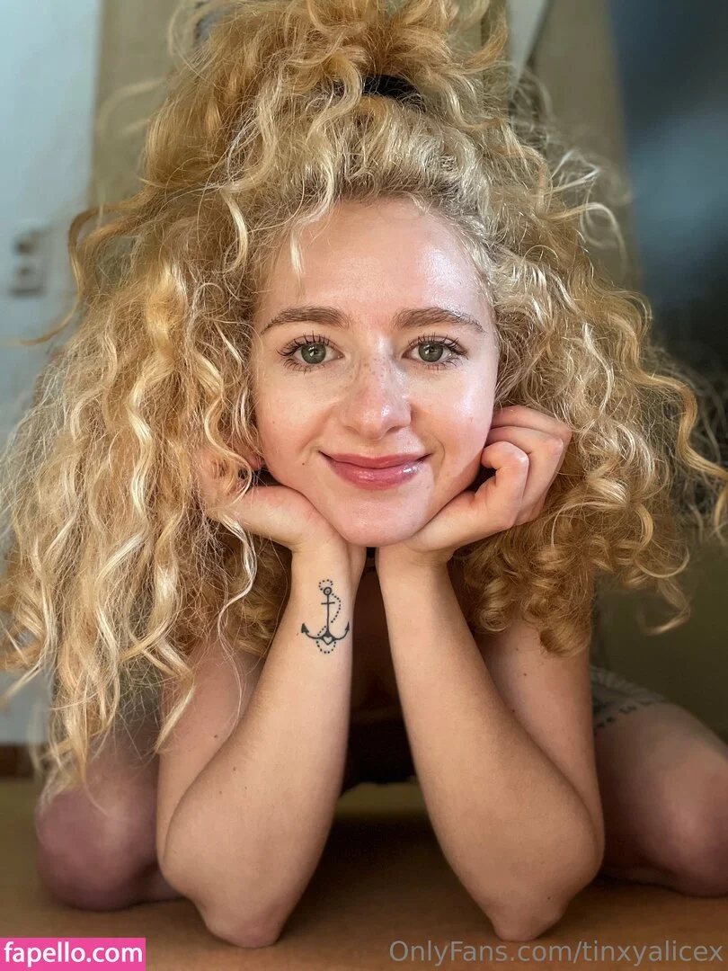 tinxyalicex Onlyfans Photo Gallery 