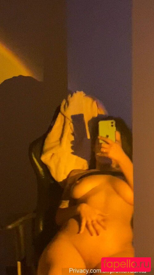 Ruziisss Nude Onlyfans Photo 27