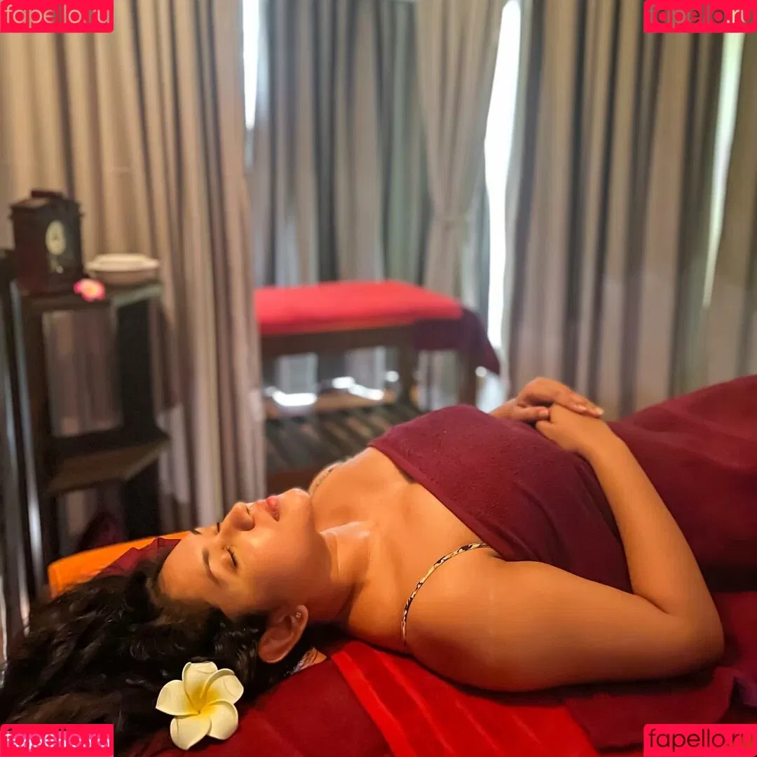 Nimesha Jayarathne Onlyfans Photo Gallery 
