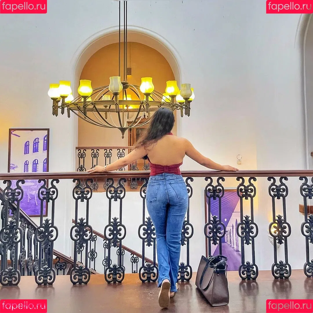 Nimesha Jayarathne Onlyfans Photo Gallery 