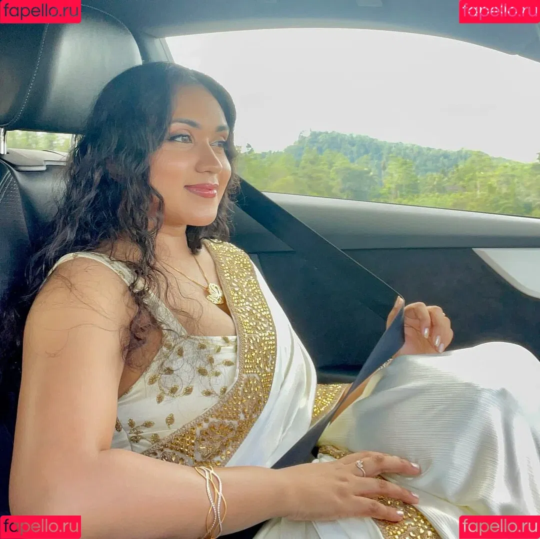Nimesha Jayarathne Onlyfans Photo Gallery 