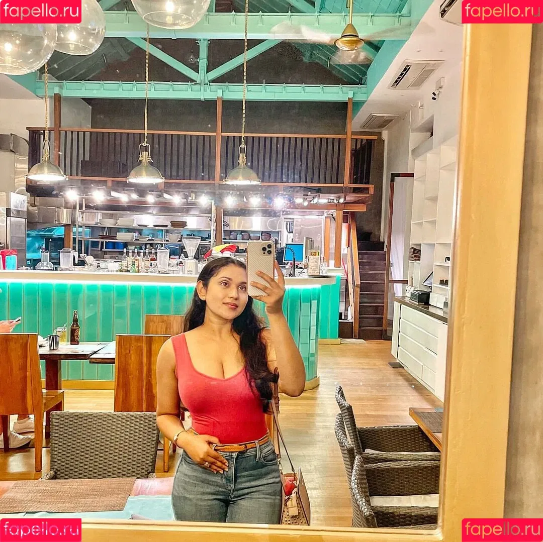 Nimesha Jayarathne Onlyfans Photo Gallery 