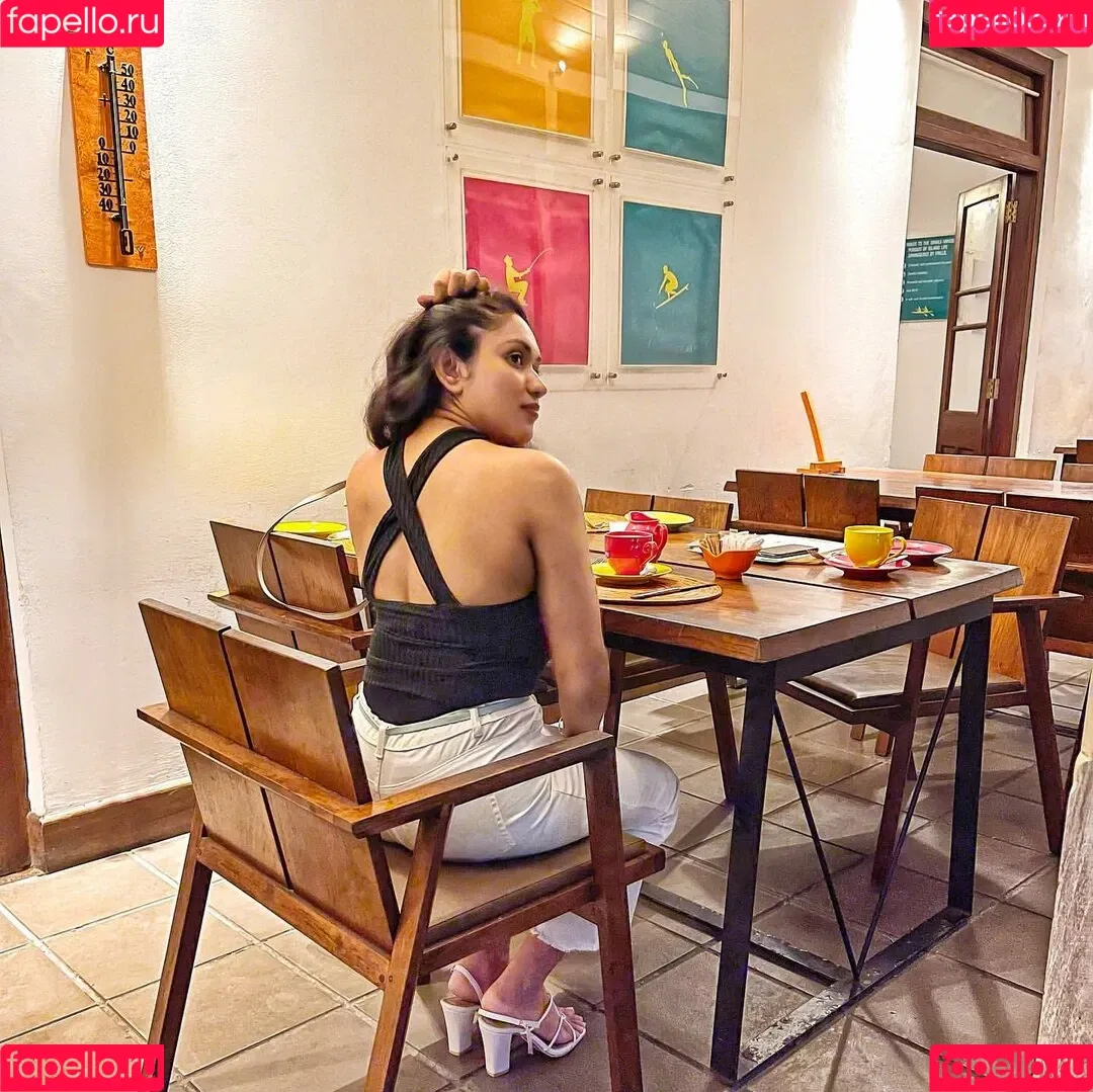 Nimesha Jayarathne Onlyfans Photo Gallery 