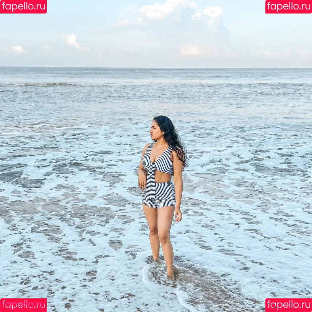 Nimesha Jayarathne Onlyfans Photo Gallery 