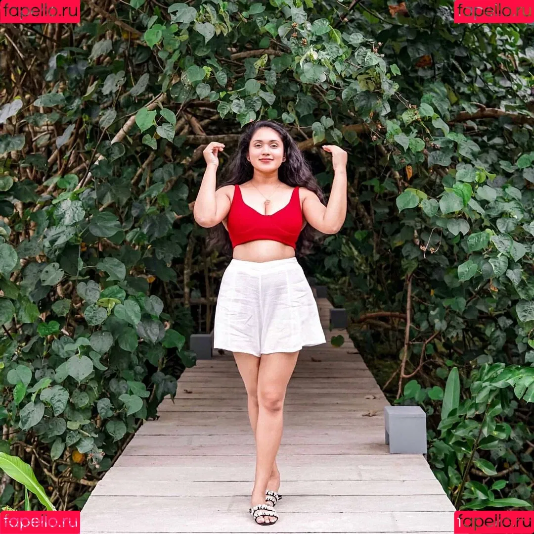 Nimesha Jayarathne Onlyfans Photo Gallery 