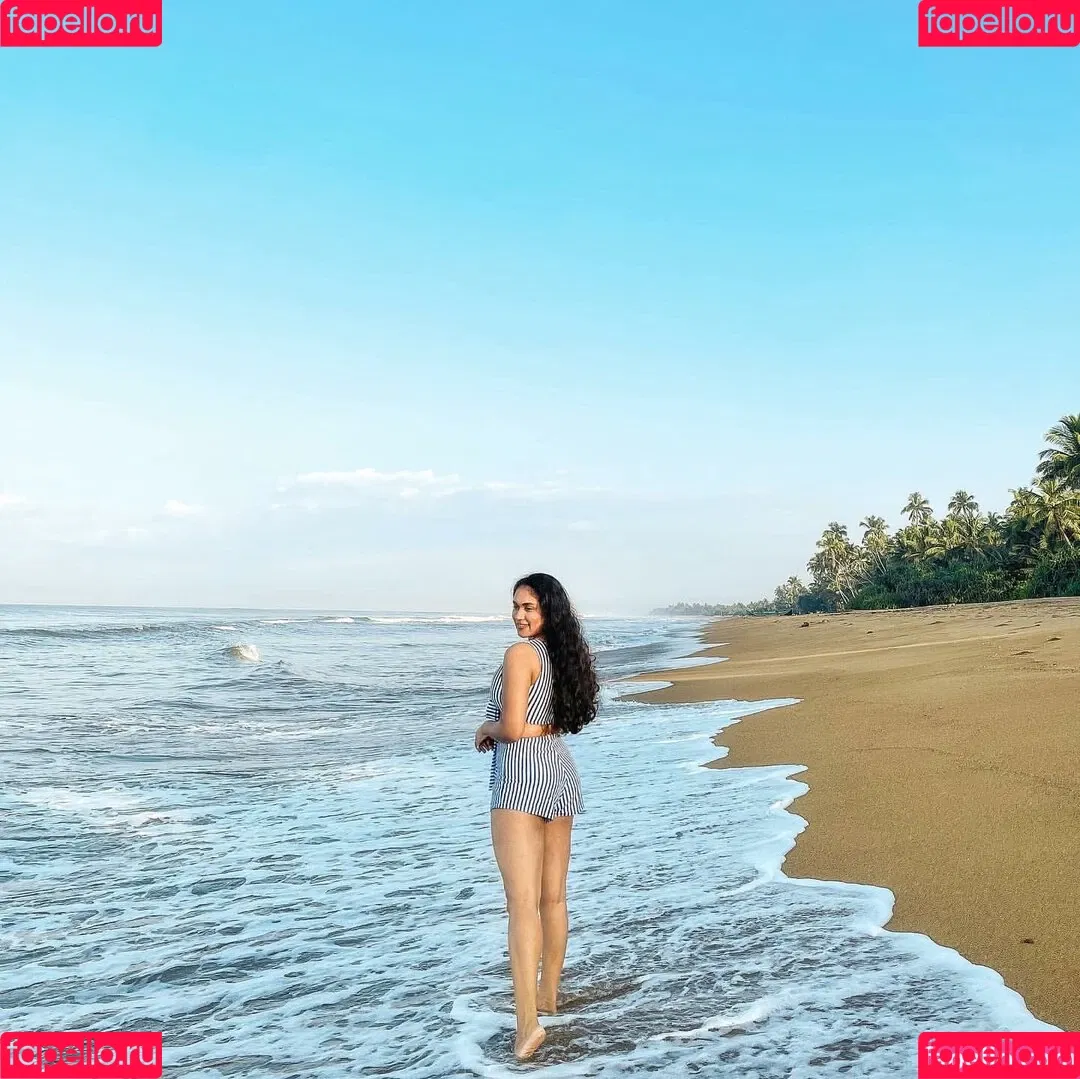 Nimesha Jayarathne Onlyfans Photo Gallery 