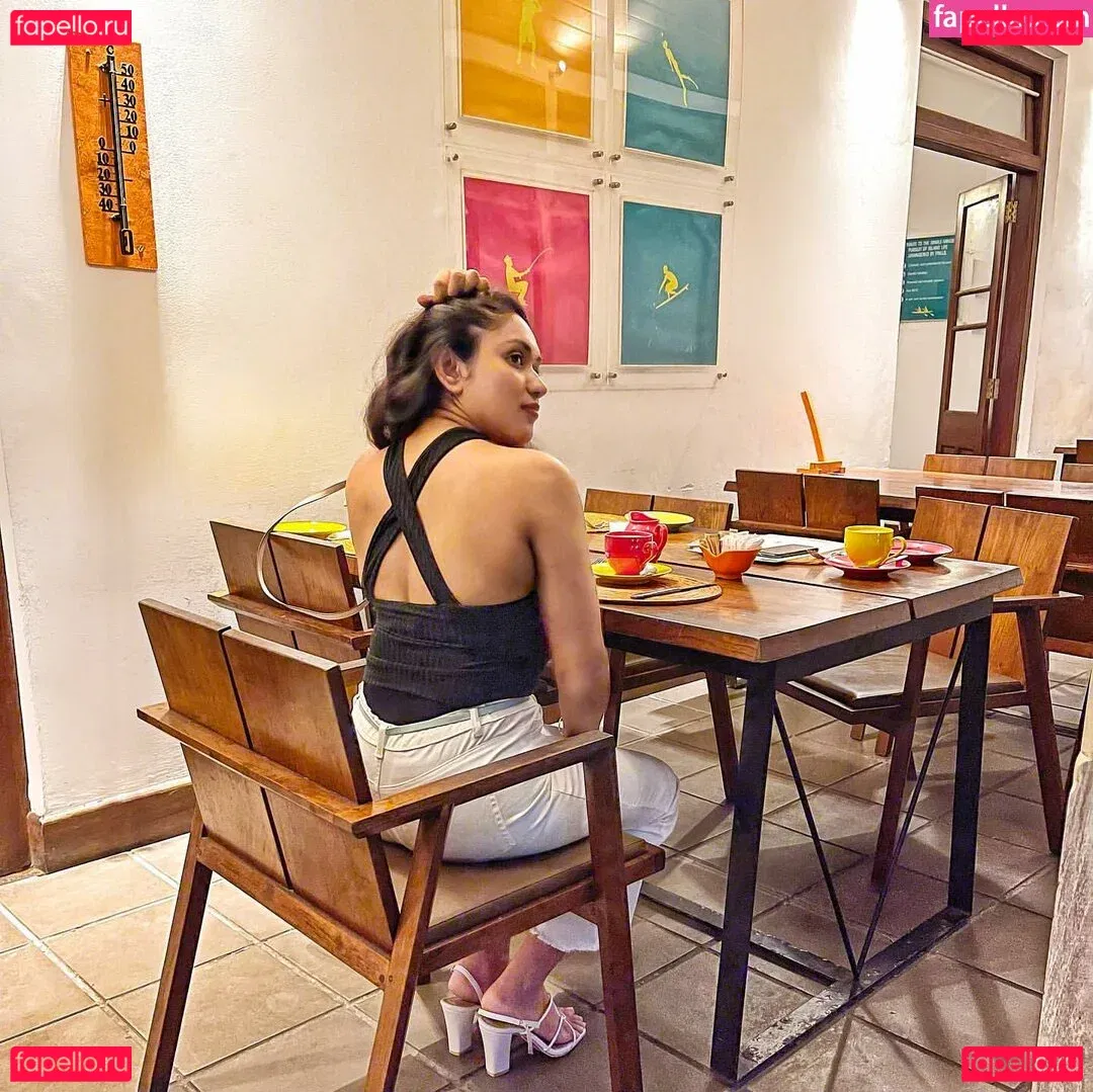 Nimesha Jayarathne Onlyfans Photo Gallery 