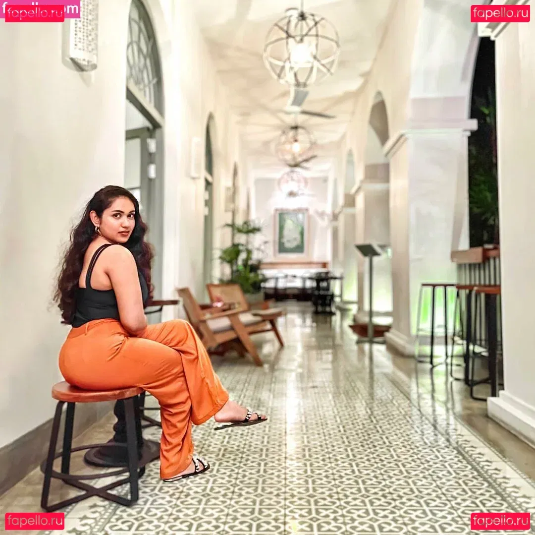 Nimesha Jayarathne Onlyfans Photo Gallery 