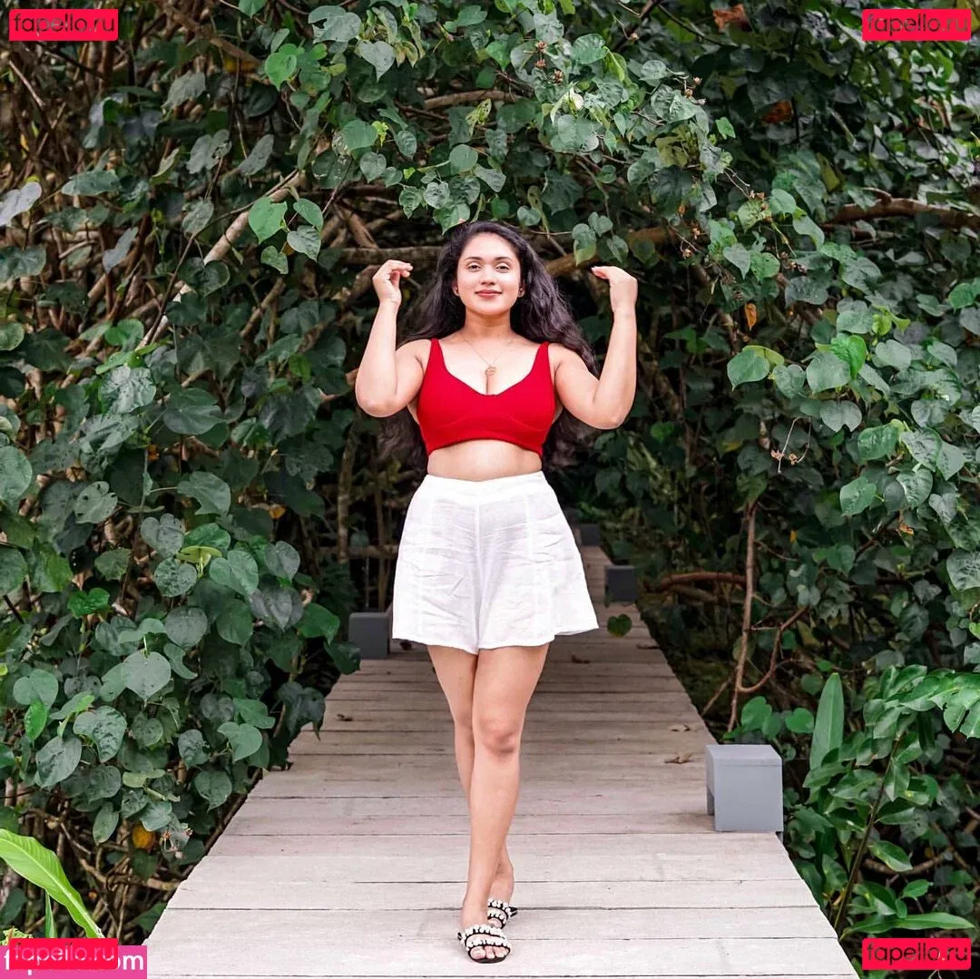 Nimesha Jayarathne Onlyfans Photo Gallery 