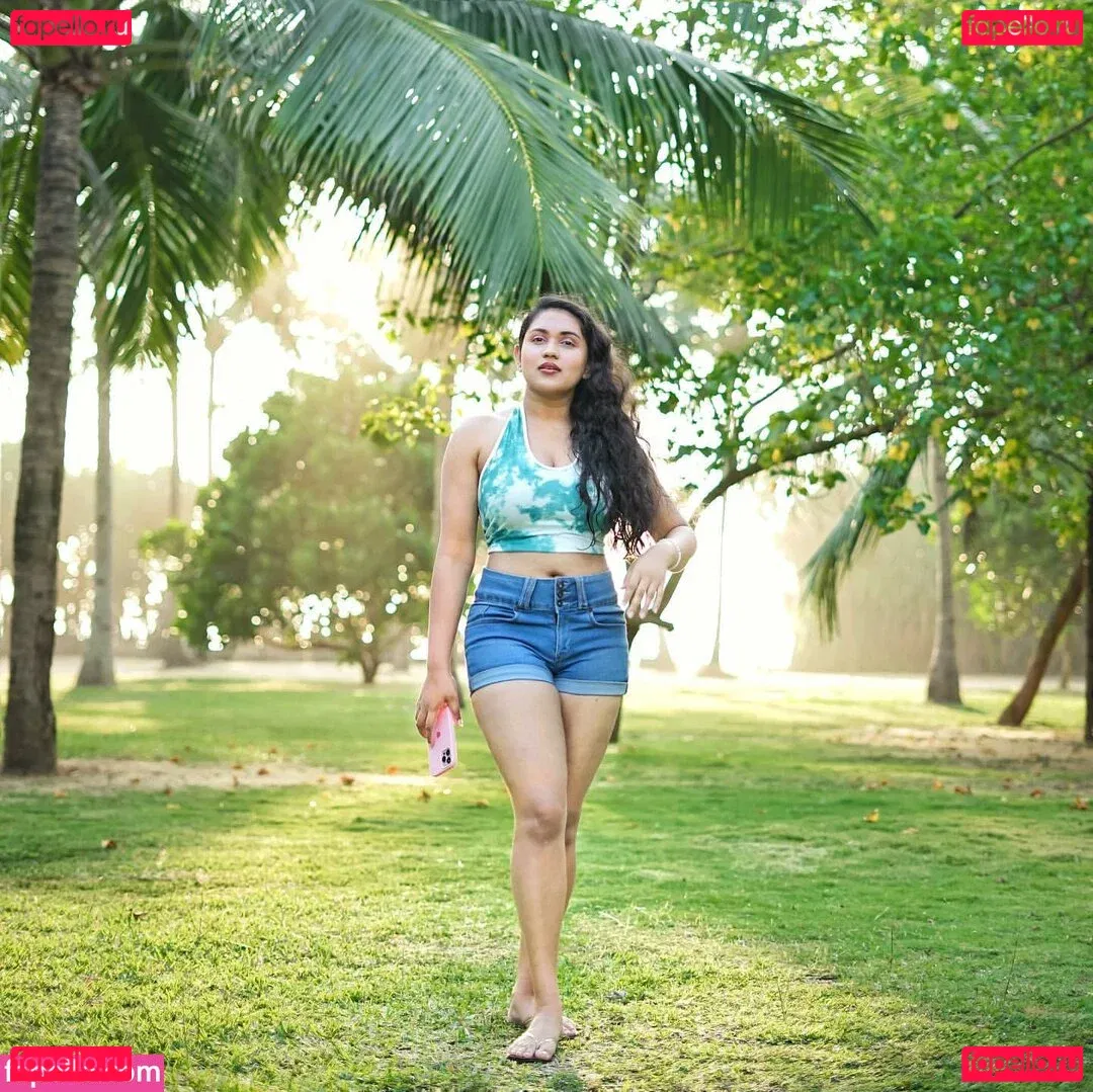 Nimesha Jayarathne Onlyfans Photo Gallery 