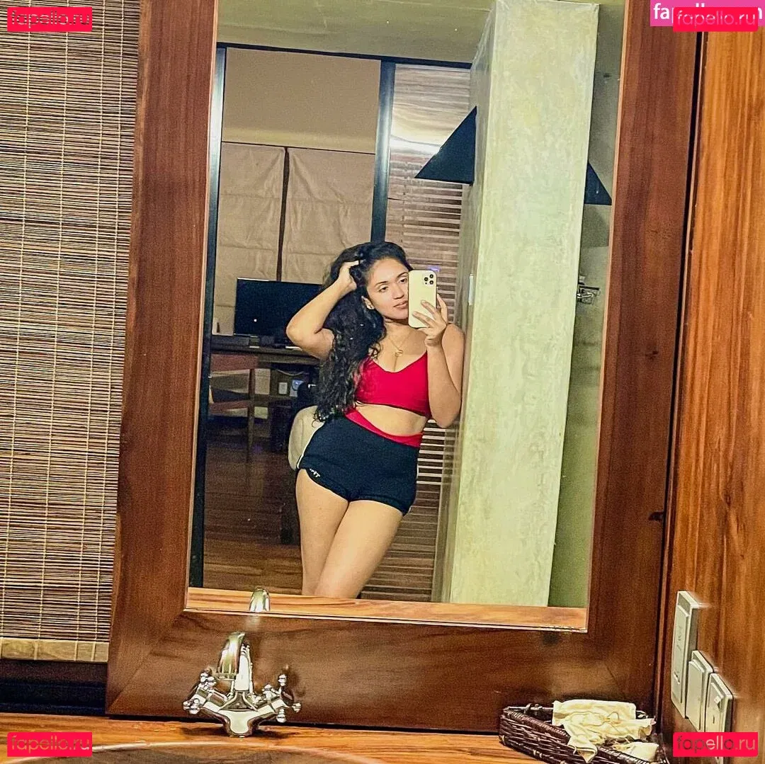 Nimesha Jayarathne Onlyfans Photo Gallery 