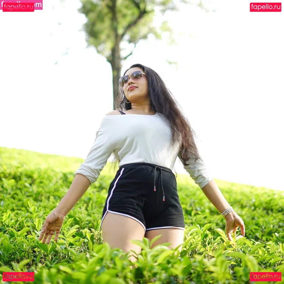 Nimesha Jayarathne Onlyfans Photo Gallery 