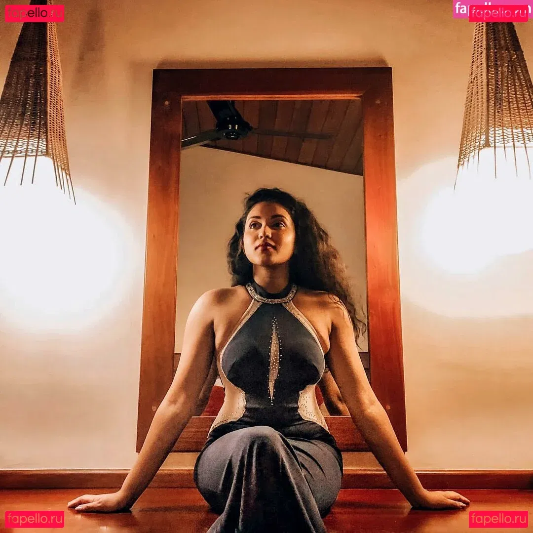 Nimesha Jayarathne Onlyfans Photo Gallery 