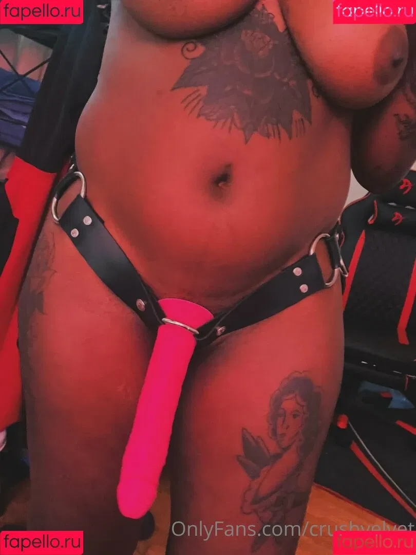 crushvelvet Onlyfans Photo Gallery 
