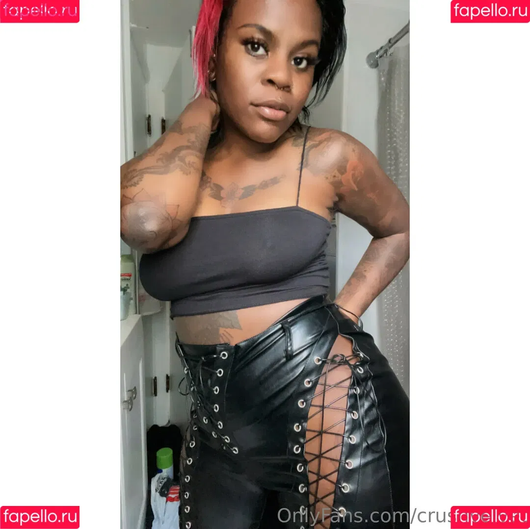 crushvelvet Onlyfans Photo Gallery 