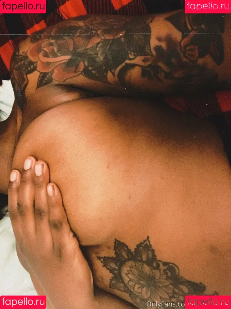 crushvelvet Onlyfans Photo Gallery 