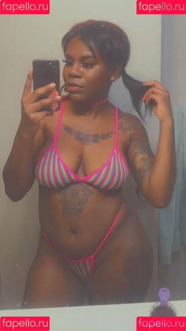 crushvelvet Onlyfans Photo Gallery 