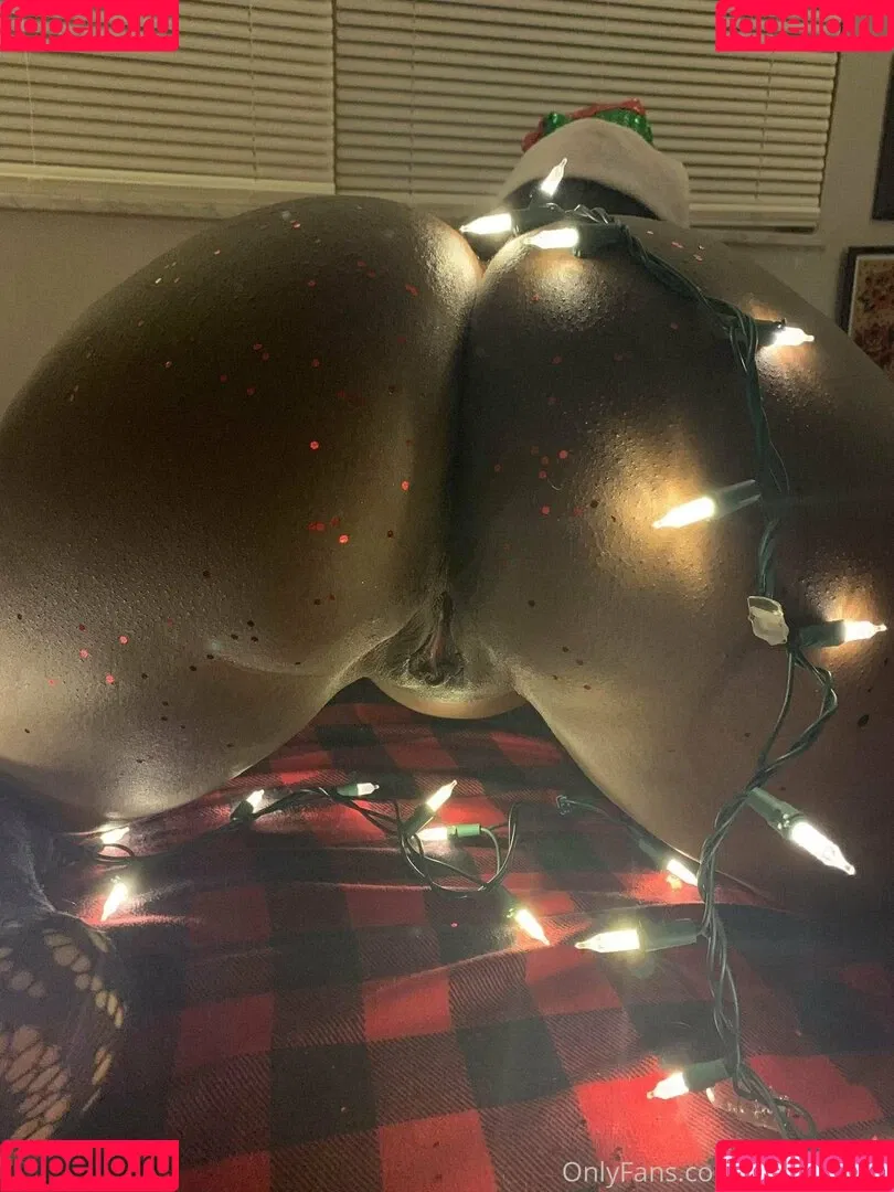 crushvelvet Onlyfans Photo Gallery 