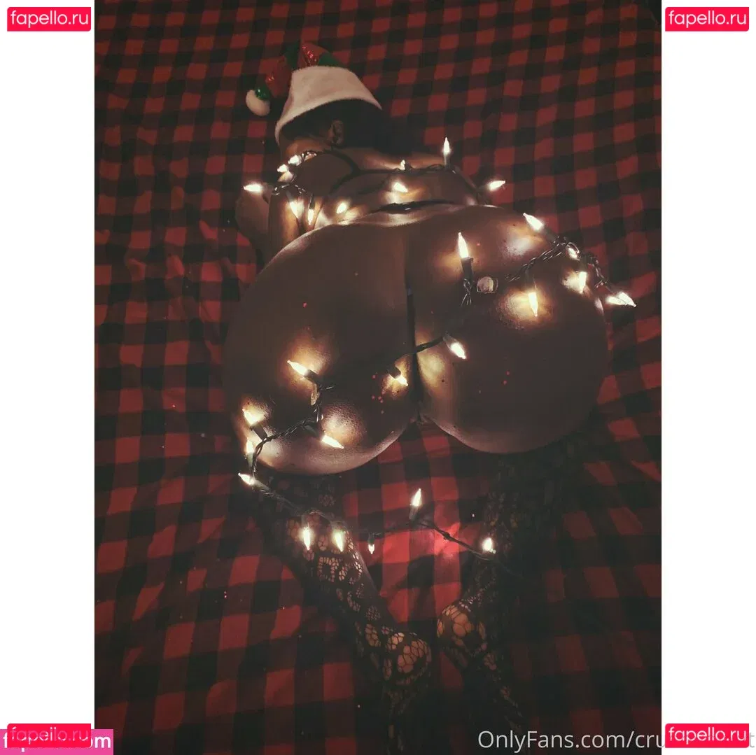 crushvelvet Onlyfans Photo Gallery 