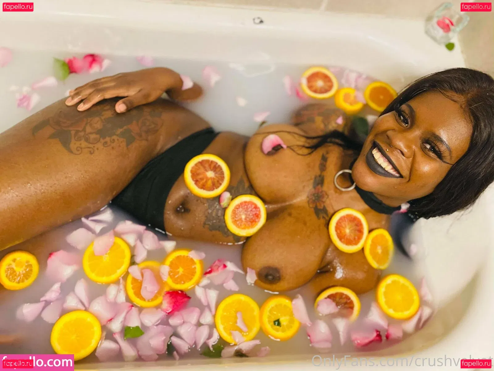 crushvelvet Onlyfans Photo Gallery 