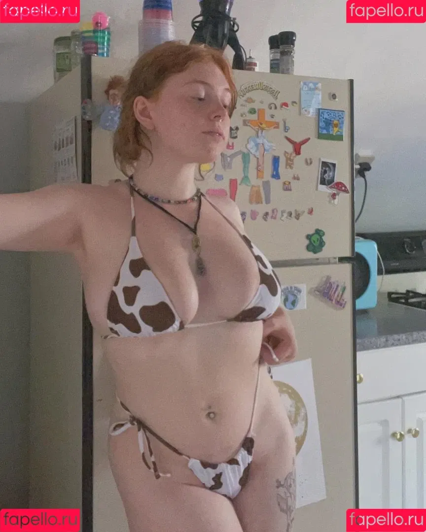 Izzyisdying Onlyfans Photo Gallery 