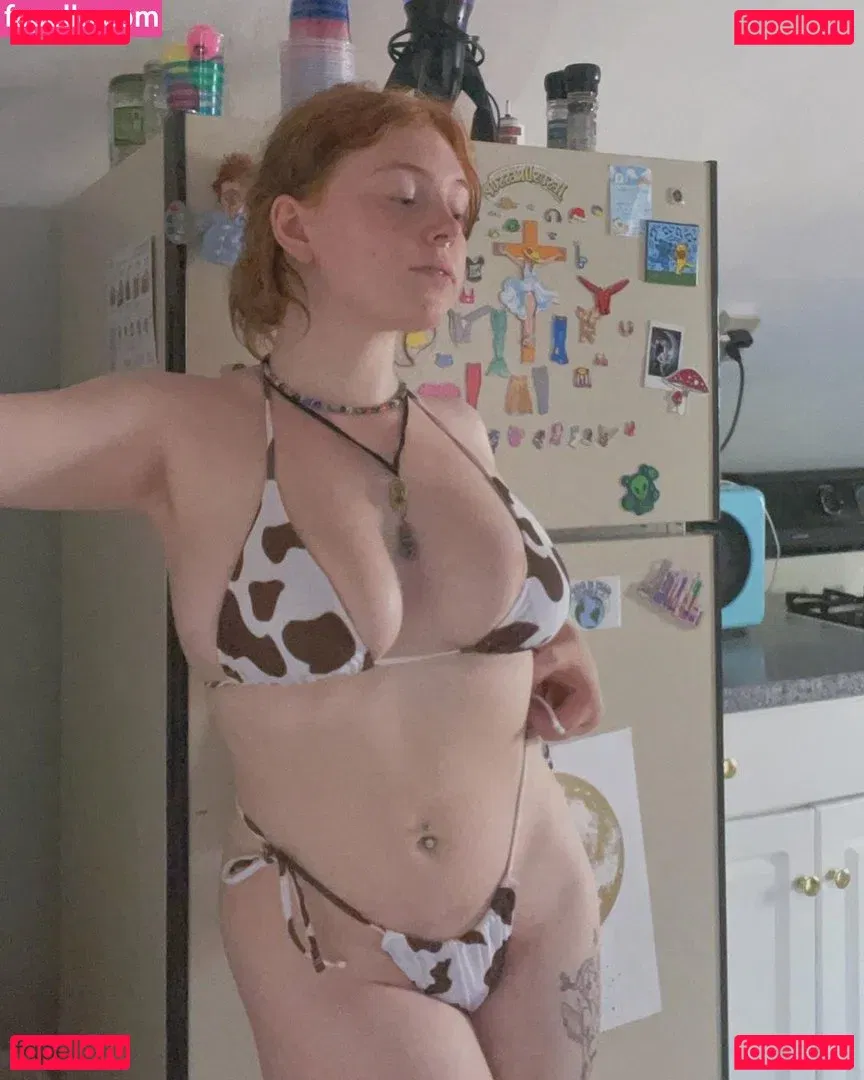 Izzyisdying Onlyfans Photo Gallery 