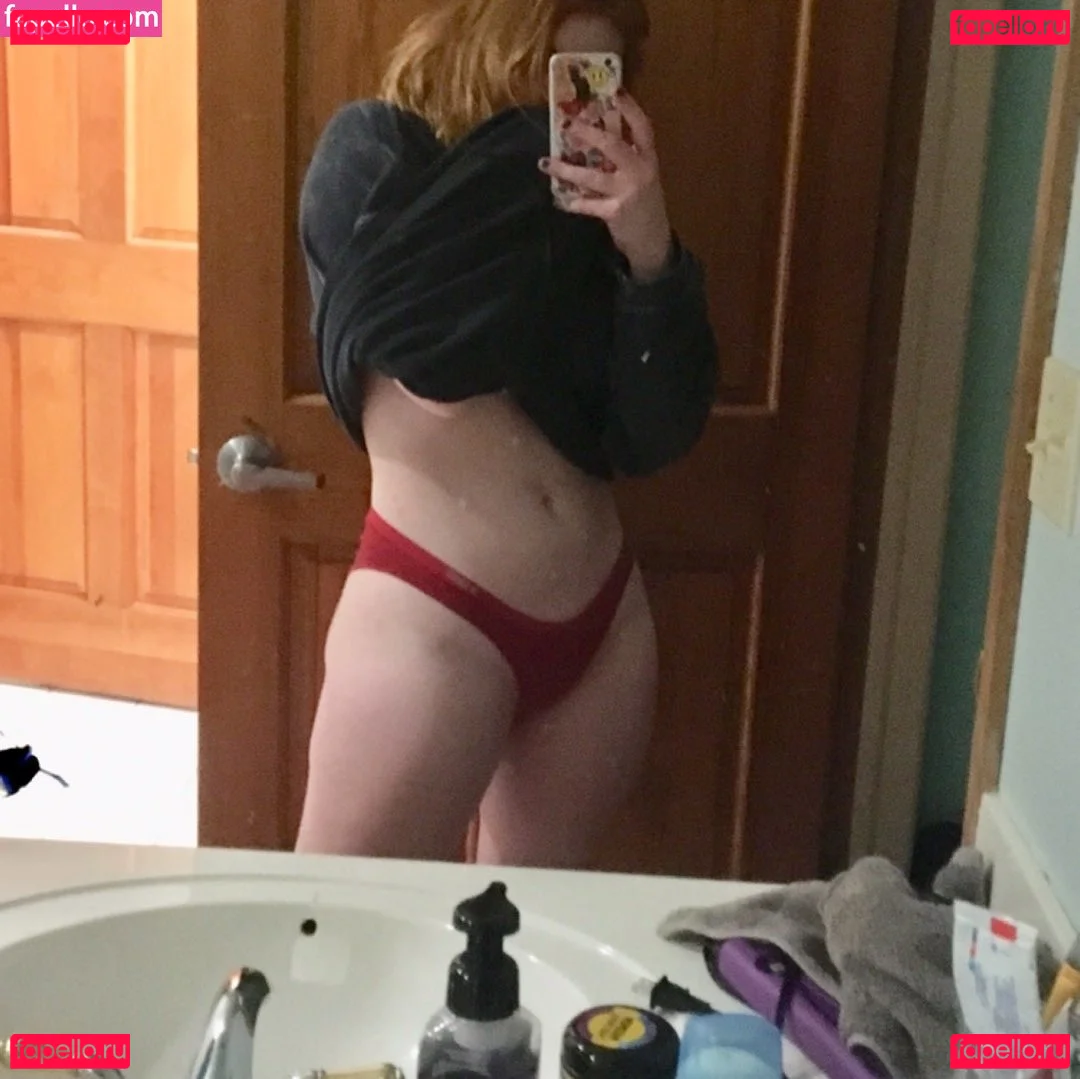 Izzyisdying Onlyfans Photo Gallery 