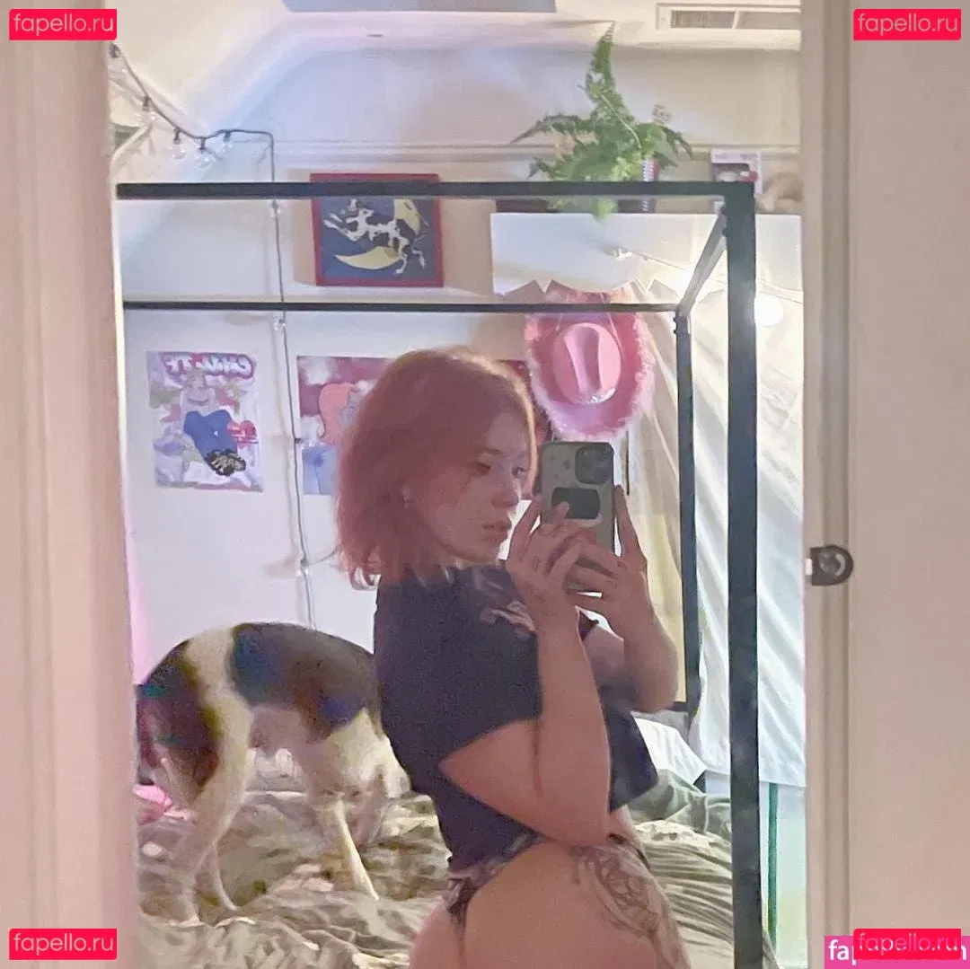 Izzyisdying Onlyfans Photo Gallery 