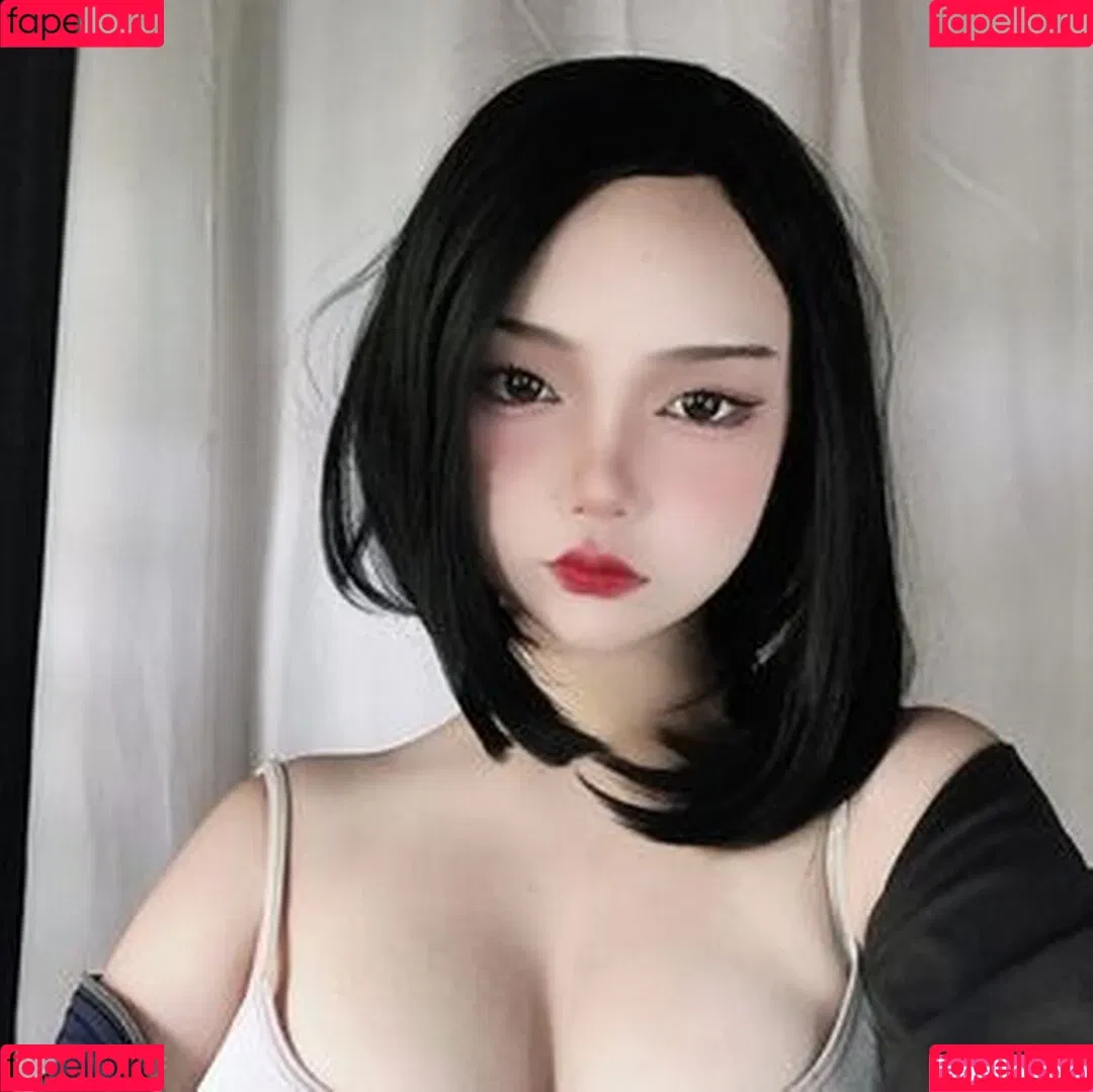 miraaamiku Onlyfans Photo Gallery 